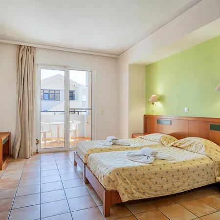 Szálloda Lefkoniko & Icarus Apts 3*