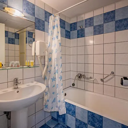 Lefkoniko & Icarus Apts Szálloda 3*
